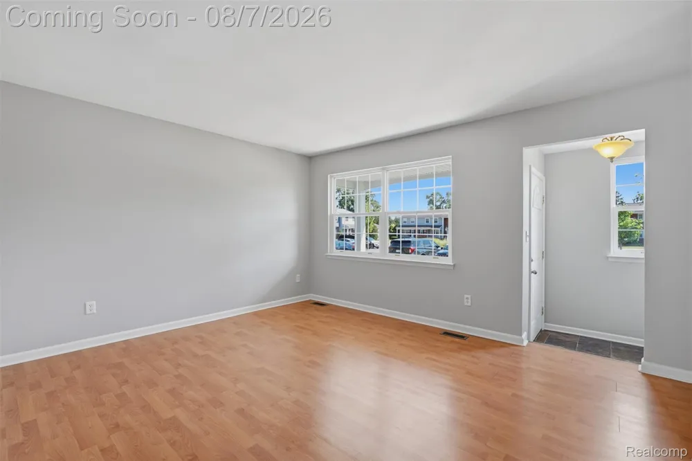 24752 Olde Orchard Street Novi City, MI 48375