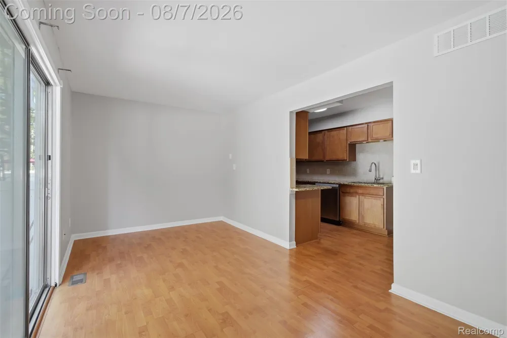 24752 Olde Orchard Street Novi City, MI 48375