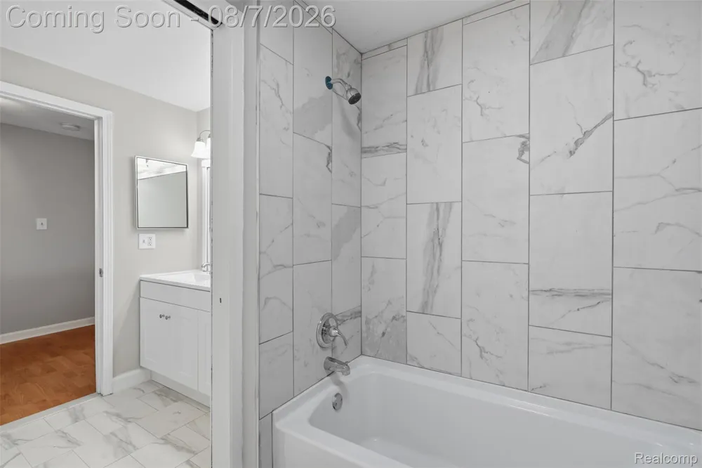 24752 Olde Orchard Street Novi City, MI 48375