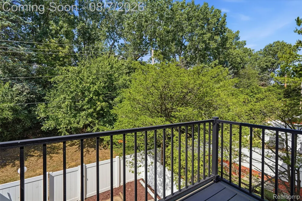24752 Olde Orchard Street Novi City, MI 48375