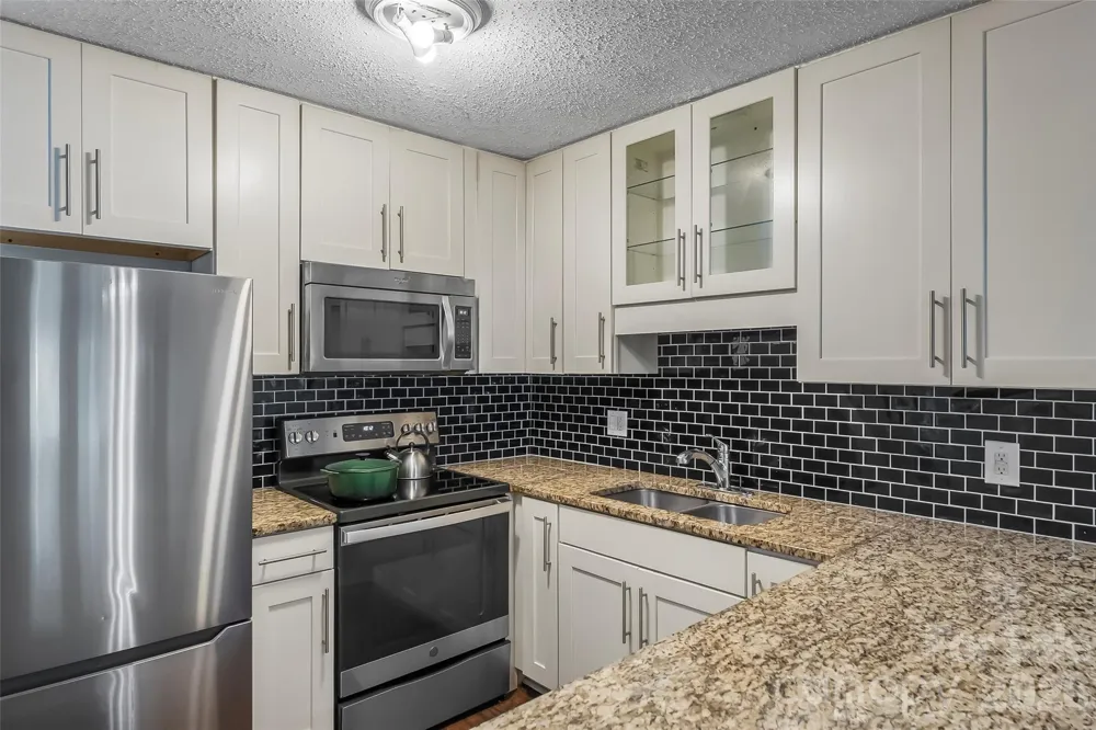 119 Colony Drive Arden, NC 28704