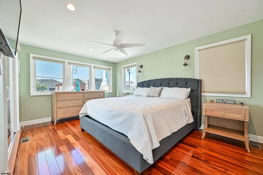 25 S 31st Ave Longport, NJ 08403