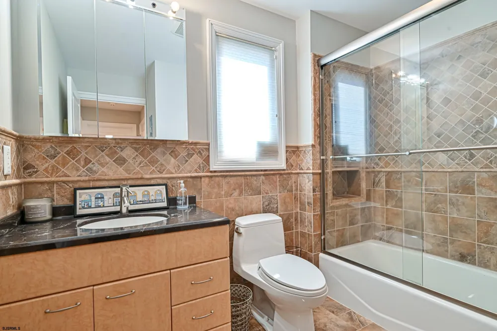 25 S 31st Ave Longport, NJ 08403