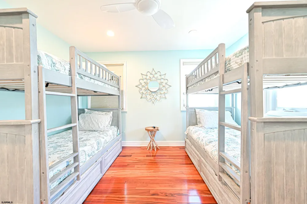 25 S 31st Ave Longport, NJ 08403