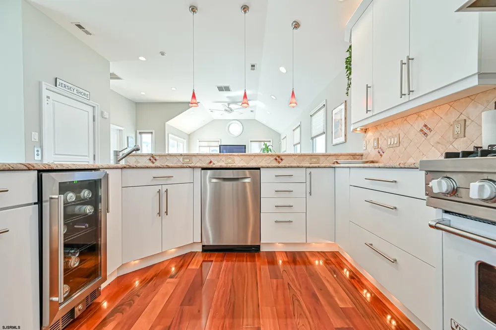 25 S 31st Ave Longport, NJ 08403