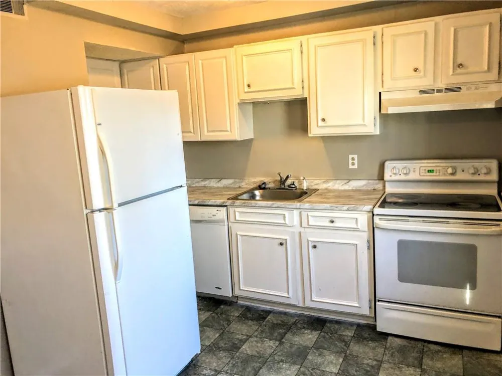1235 Riverside Drive #F-5 Gainesville, GA 30501