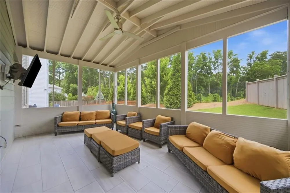 262 Dawson Drive Woodstock, GA 30188