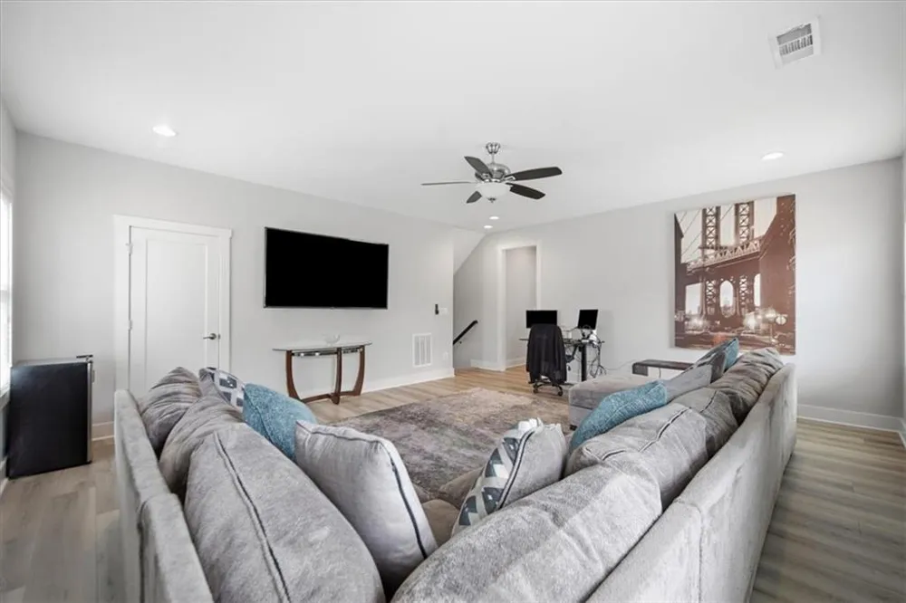 262 Dawson Drive Woodstock, GA 30188