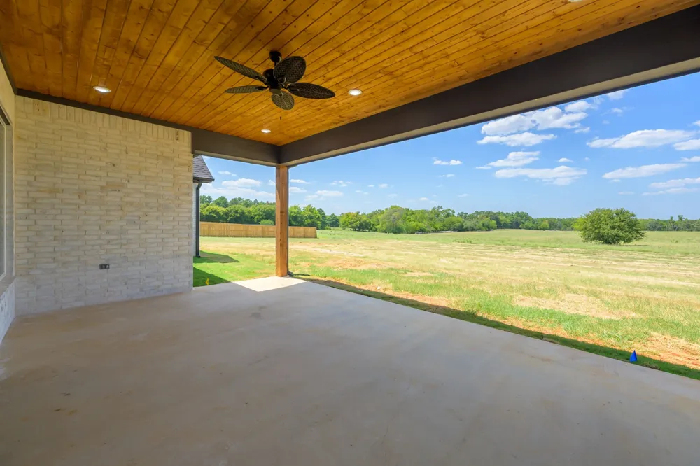 15703 County Road 436 Lindale, TX 75771