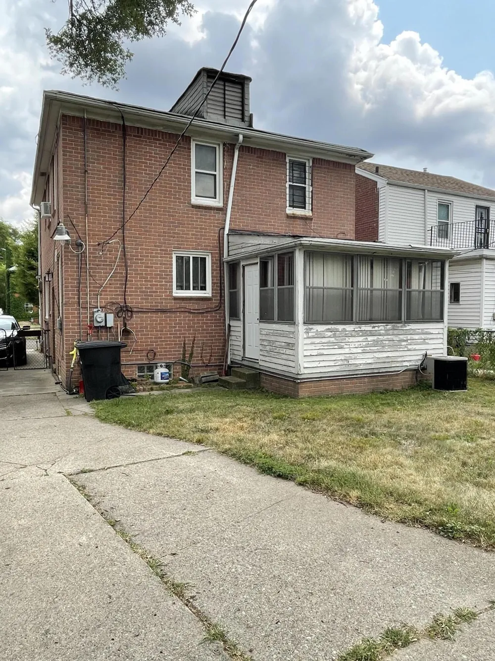 18475 Hartwell Street Detroit, MI 48235