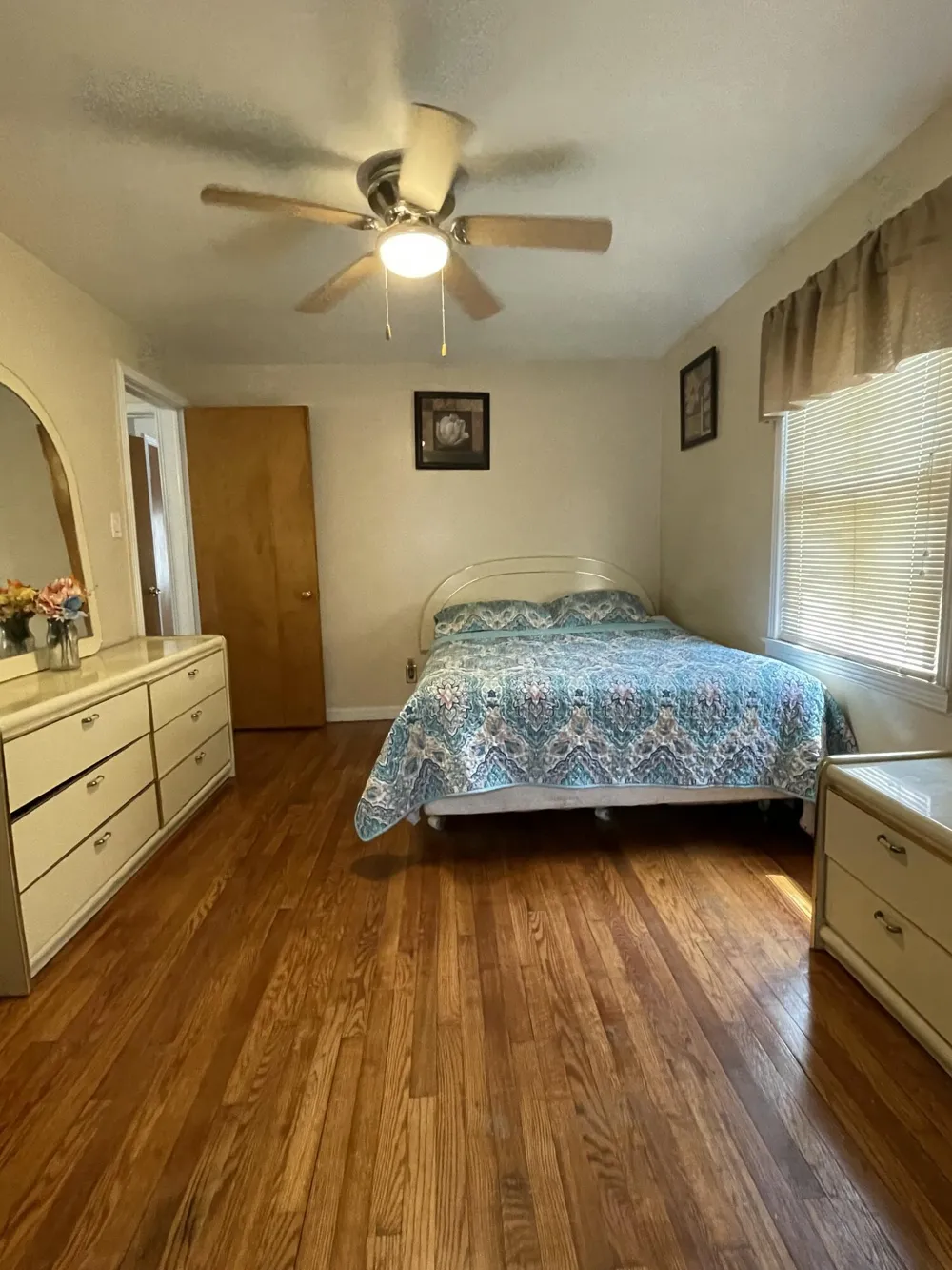 18475 Hartwell Street Detroit, MI 48235