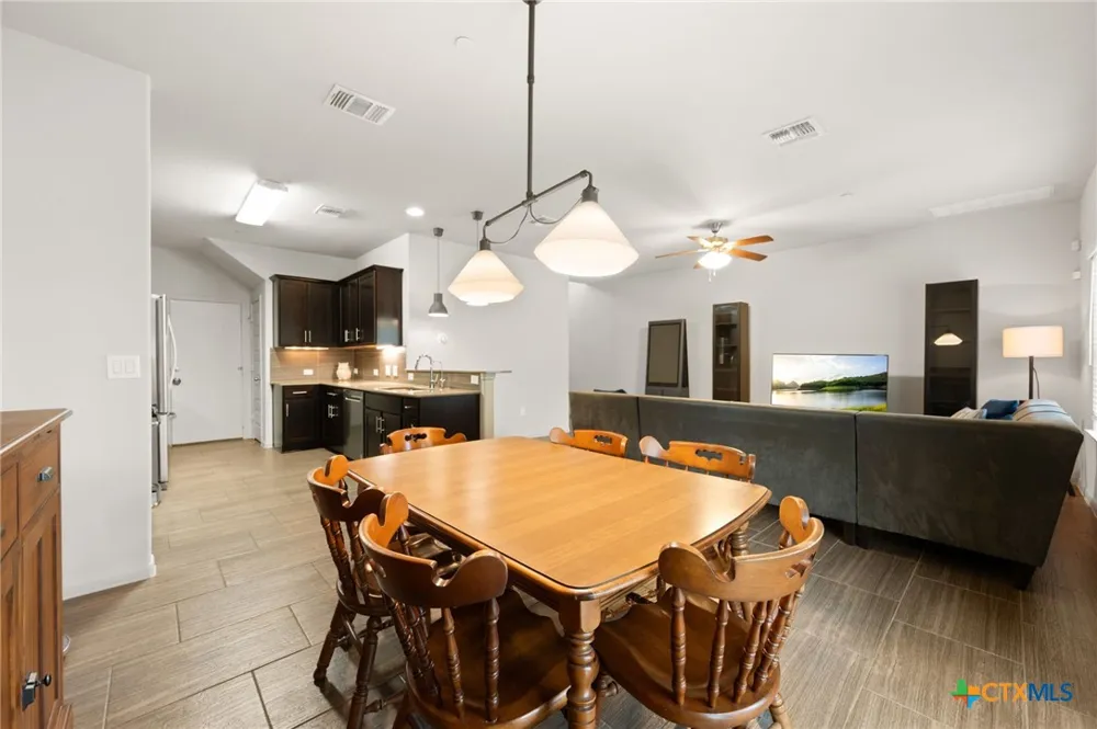 1620 Bryant Drive #2005 Round Rock, TX 78664