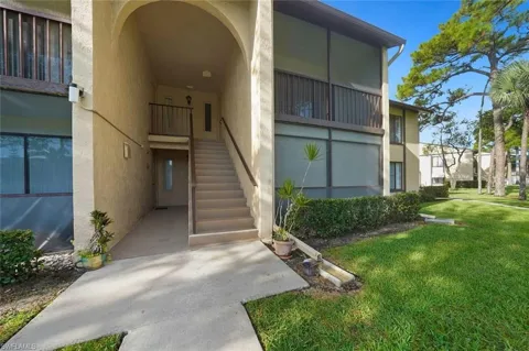 802 Sky Pine Way #E2