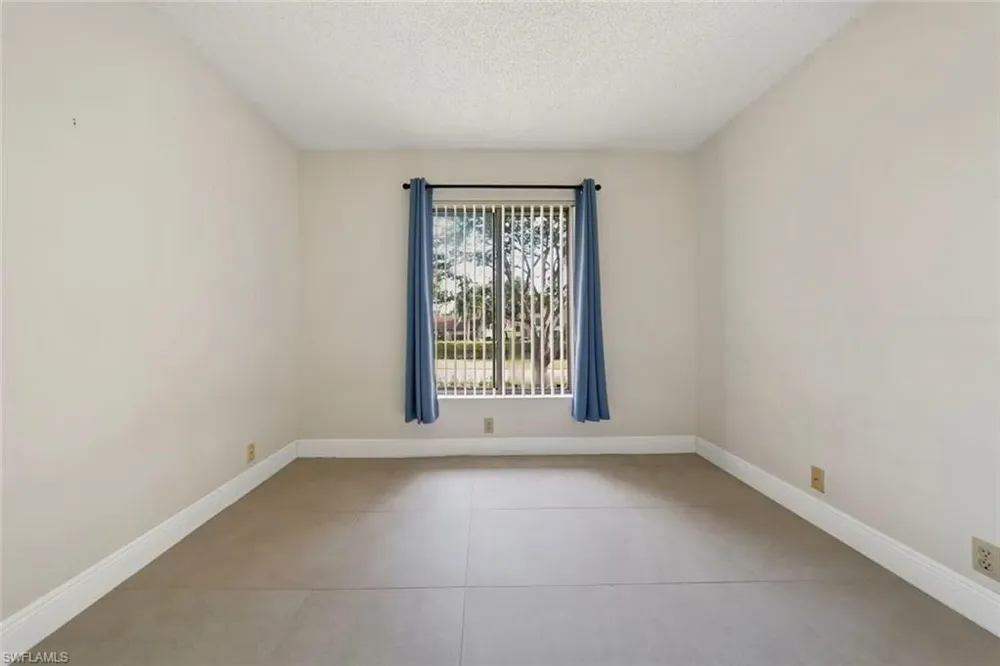 802 Sky Pine Way #E2 Green Acres, FL 33415