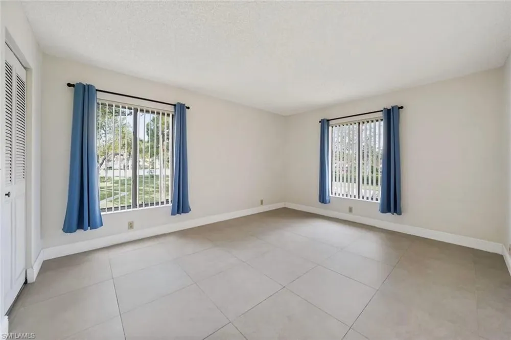 802 Sky Pine Way #E2 Green Acres, FL 33415