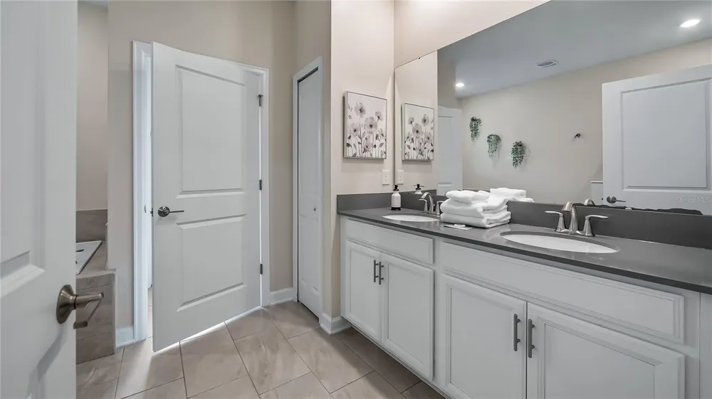 1193 CHALLENGE DRIVE Davenport, FL 33896