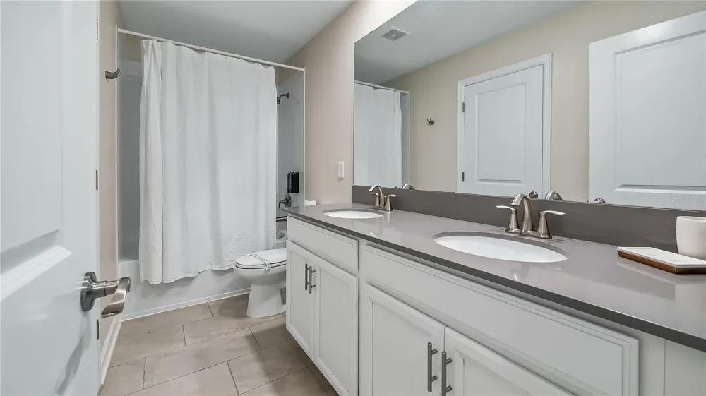 1193 CHALLENGE DRIVE Davenport, FL 33896
