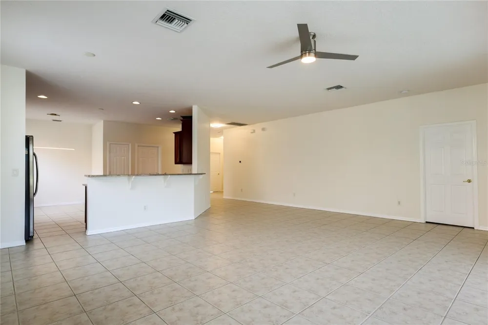 18014 JAVA ISLE DRIVE Tampa, FL 33647