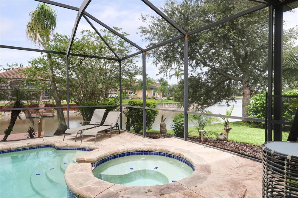 18014 JAVA ISLE DRIVE Tampa, FL 33647