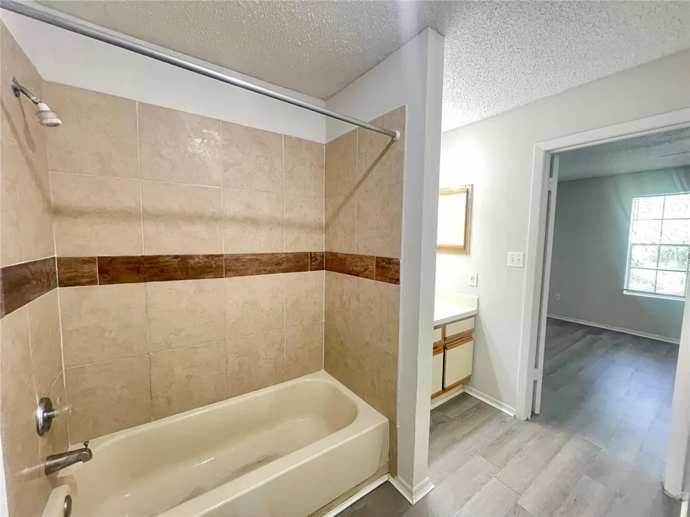 199 AFTON SQUARE #308 Altamonte Springs, FL 32714