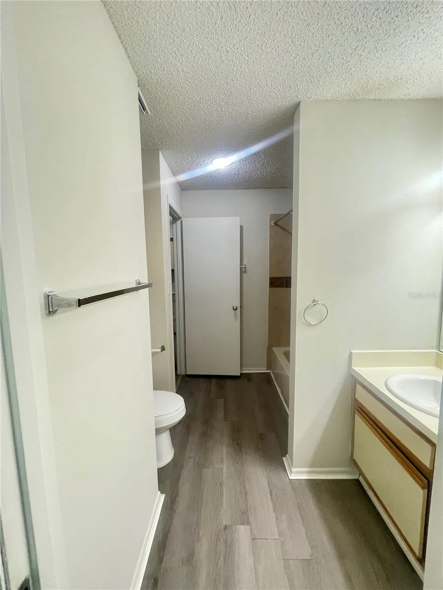 199 AFTON SQUARE #308 Altamonte Springs, FL 32714
