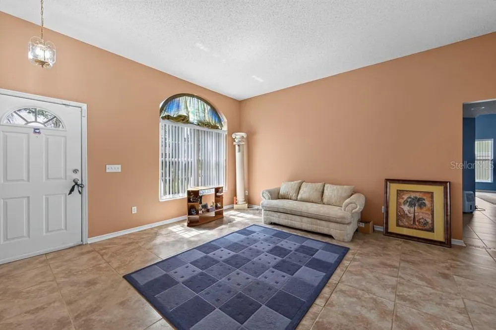 4609 OAK RIVER CIRCLE Valrico, FL 33596