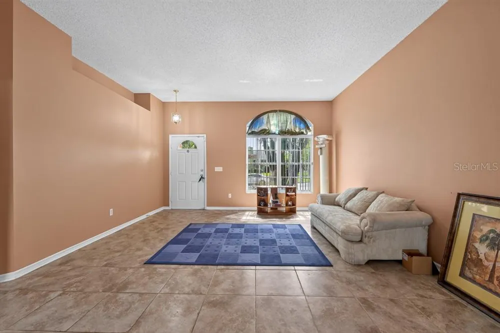 4609 OAK RIVER CIRCLE Valrico, FL 33596