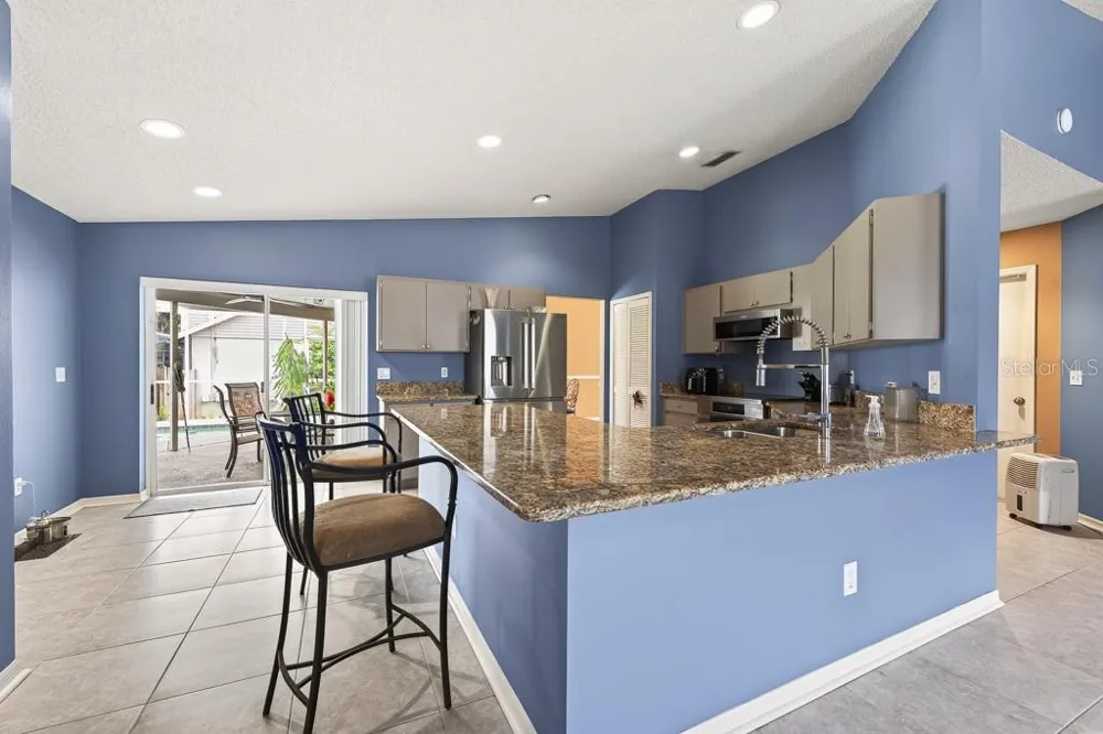 4609 OAK RIVER CIRCLE Valrico, FL 33596