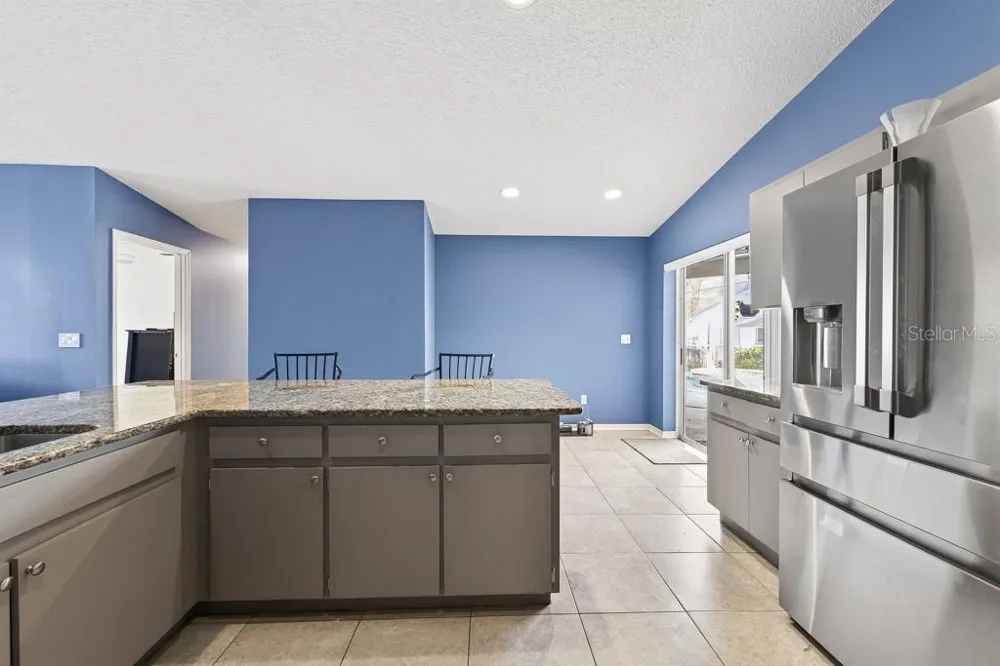 4609 OAK RIVER CIRCLE Valrico, FL 33596