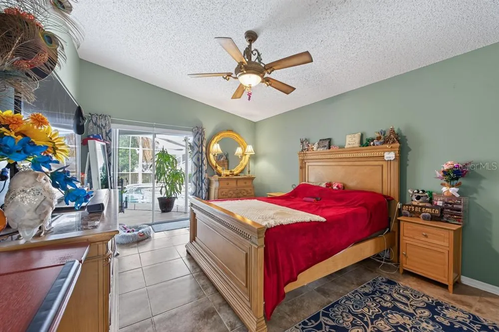 4609 OAK RIVER CIRCLE Valrico, FL 33596