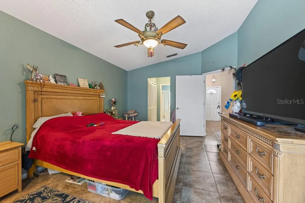 4609 OAK RIVER CIRCLE Valrico, FL 33596