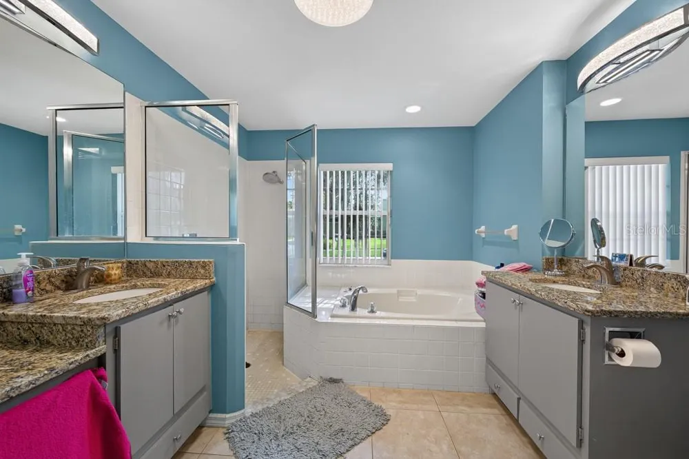4609 OAK RIVER CIRCLE Valrico, FL 33596