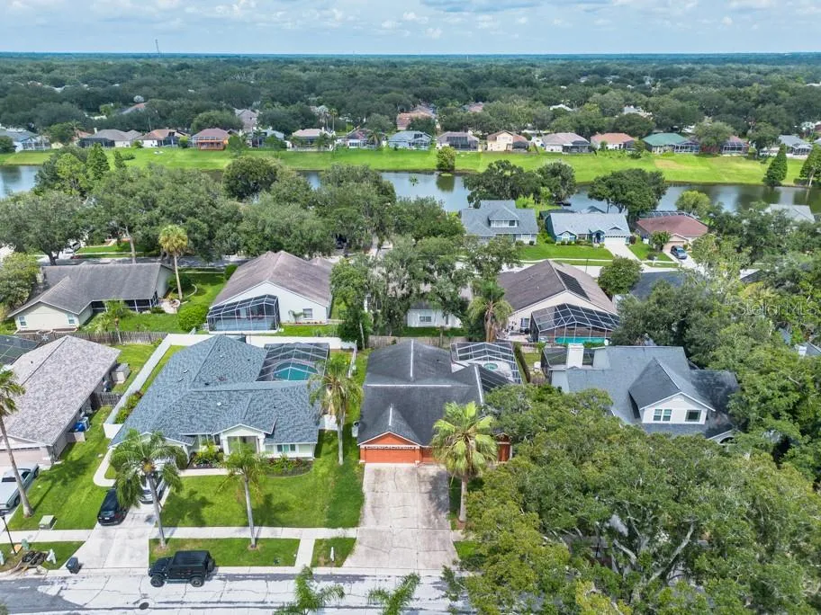 4609 OAK RIVER CIRCLE Valrico, FL 33596