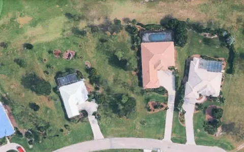 3030 BIG BEND CIRCLE