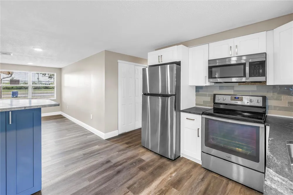 518 62ND AVENUE NE St Petersburg, FL 33702