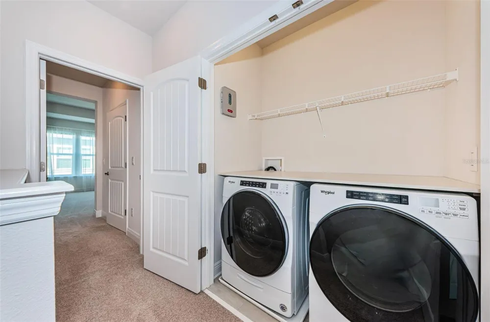 815 BURLINGTON AVENUE St Petersburg, FL 33701