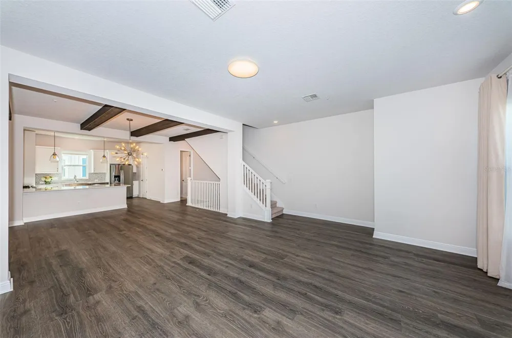 815 BURLINGTON AVENUE St Petersburg, FL 33701
