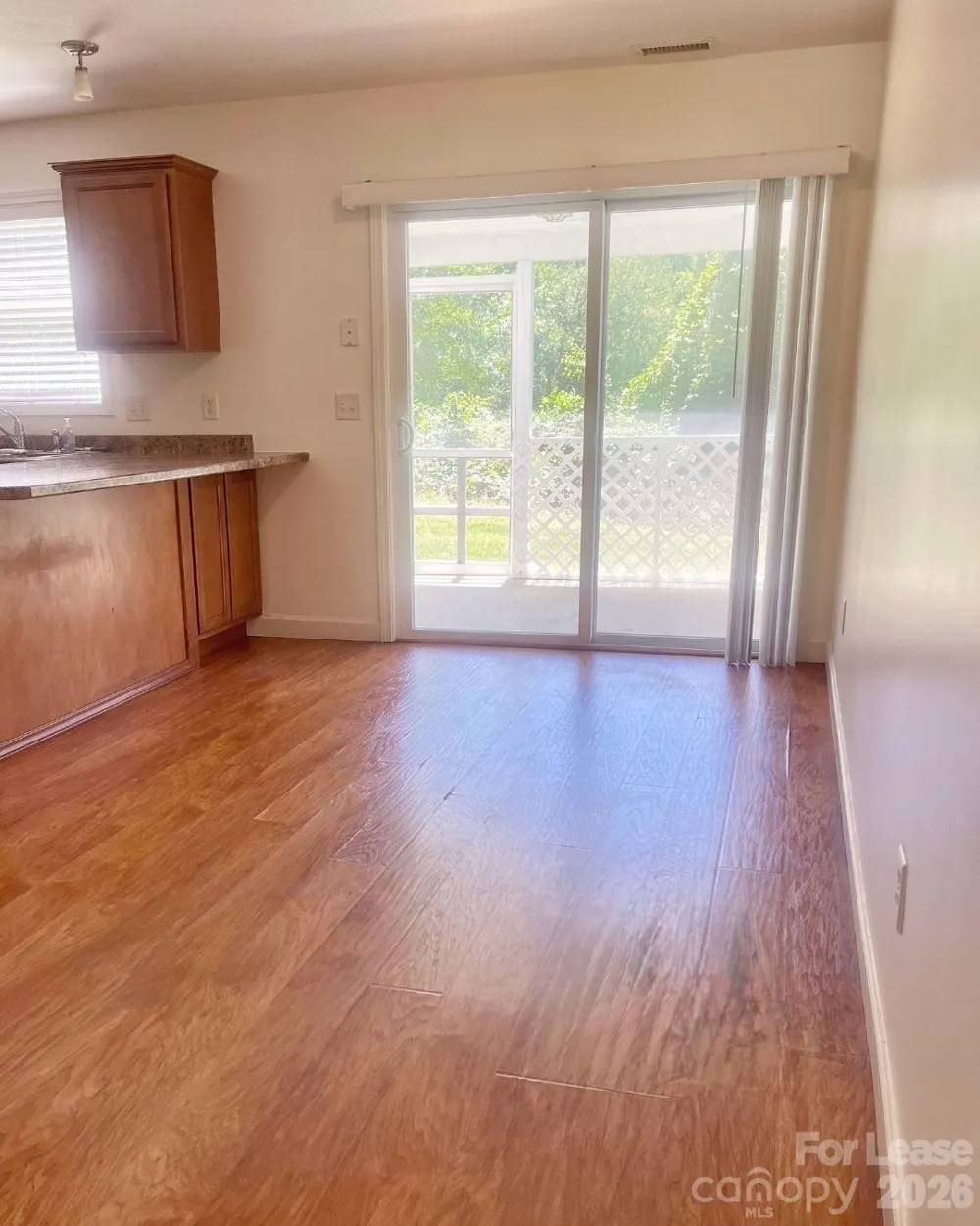 25 Meredith Drive Hendersonville, NC 28792