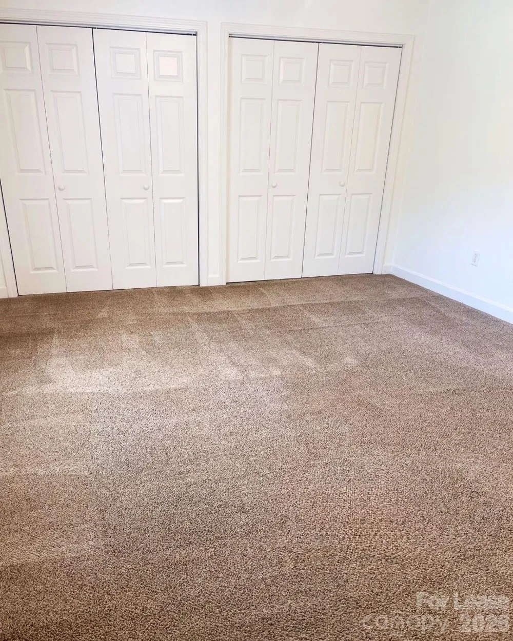 25 Meredith Drive Hendersonville, NC 28792