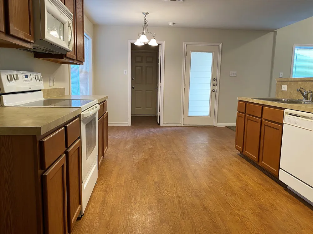 8814 Tucker Street Cross Roads, TX 76227