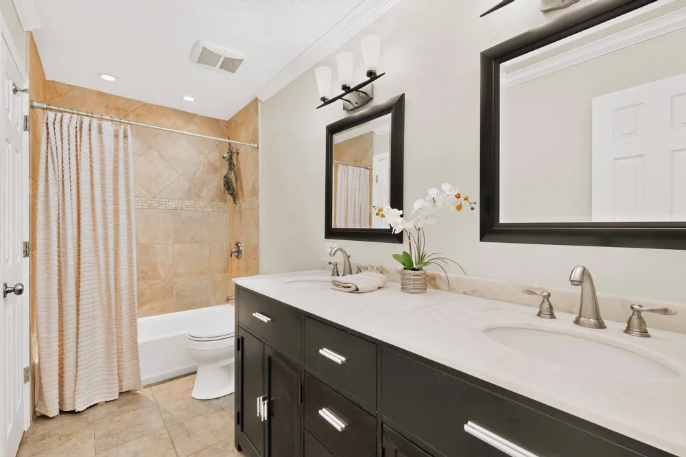 1207 Aransas Drive Euless, TX 76039