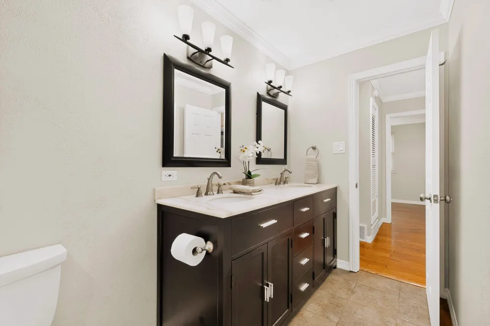 1207 Aransas Drive Euless, TX 76039