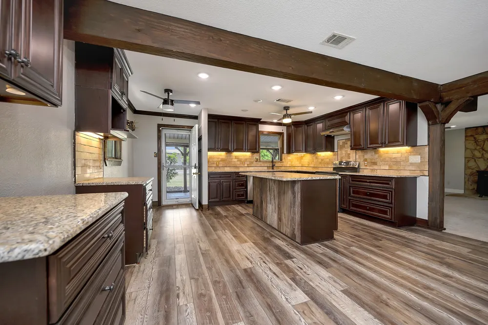 2561 County Road 248 Valley View, TX 76272