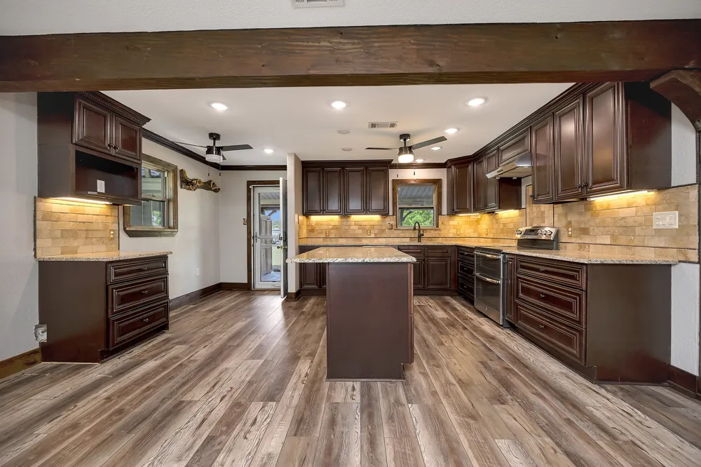 2561 County Road 248 Valley View, TX 76272
