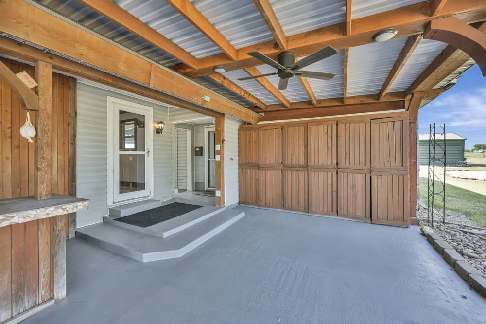 2561 County Road 248 Valley View, TX 76272