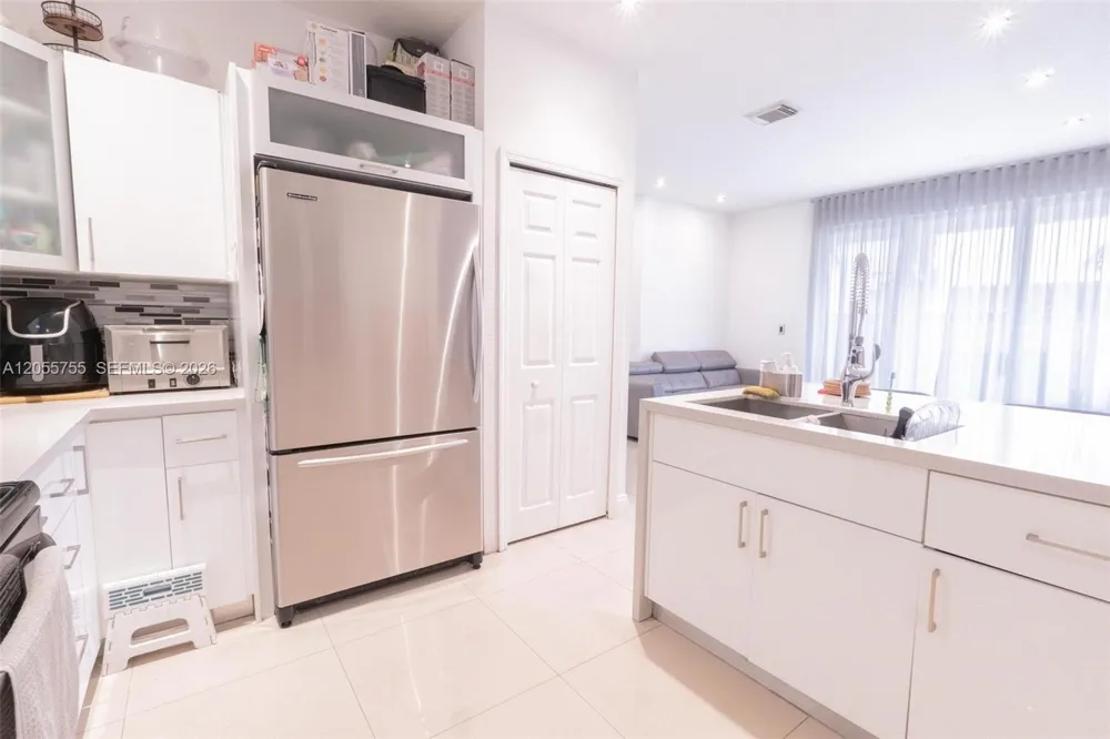 8526 NW 108th Ave #8526 Doral, FL 33178