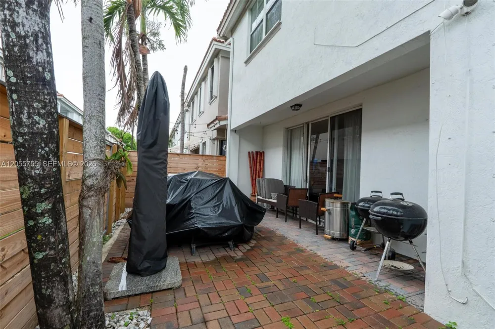 8526 NW 108th Ave #8526 Doral, FL 33178