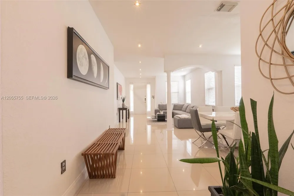 8526 NW 108th Ave #8526 Doral, FL 33178