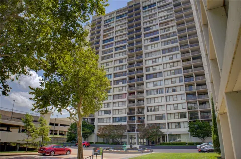 410 7th Street #528