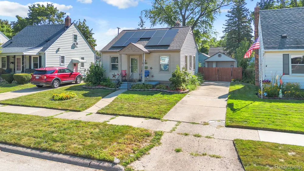 2129 Geneva Street Dearborn City, MI 48124